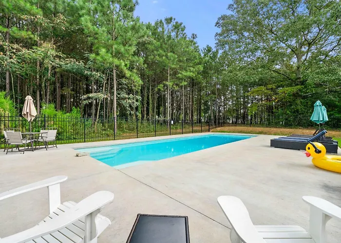 Private Pool Villa Near Atlanta Airport Sleeps 10